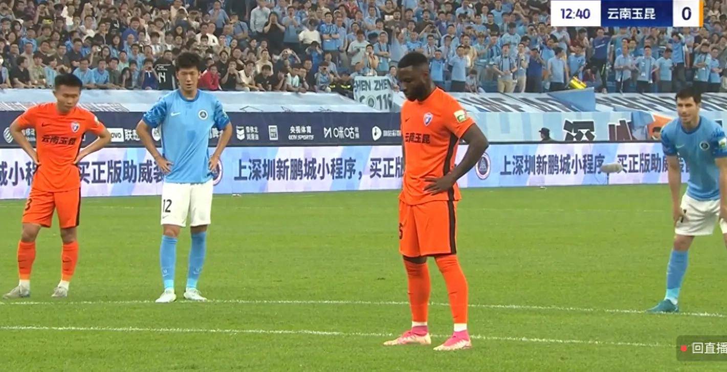 开云体育APP下载-中超赛场热血搏杀，球员卓越表现彰显实力的简单介绍