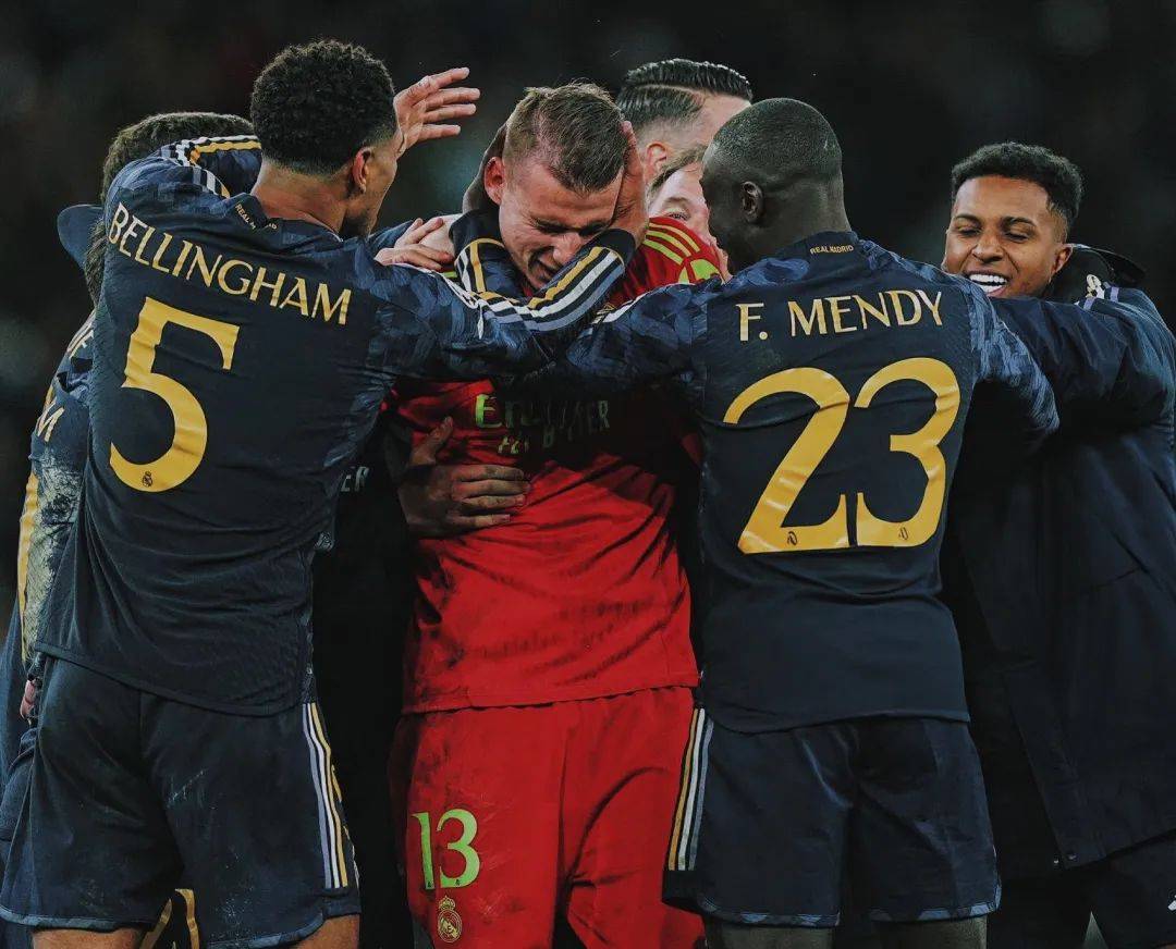 皇马将面对巴黎,决战欧冠四强之路的简单介绍 皇马将面对巴黎,决战欧冠四强之路的简单介绍