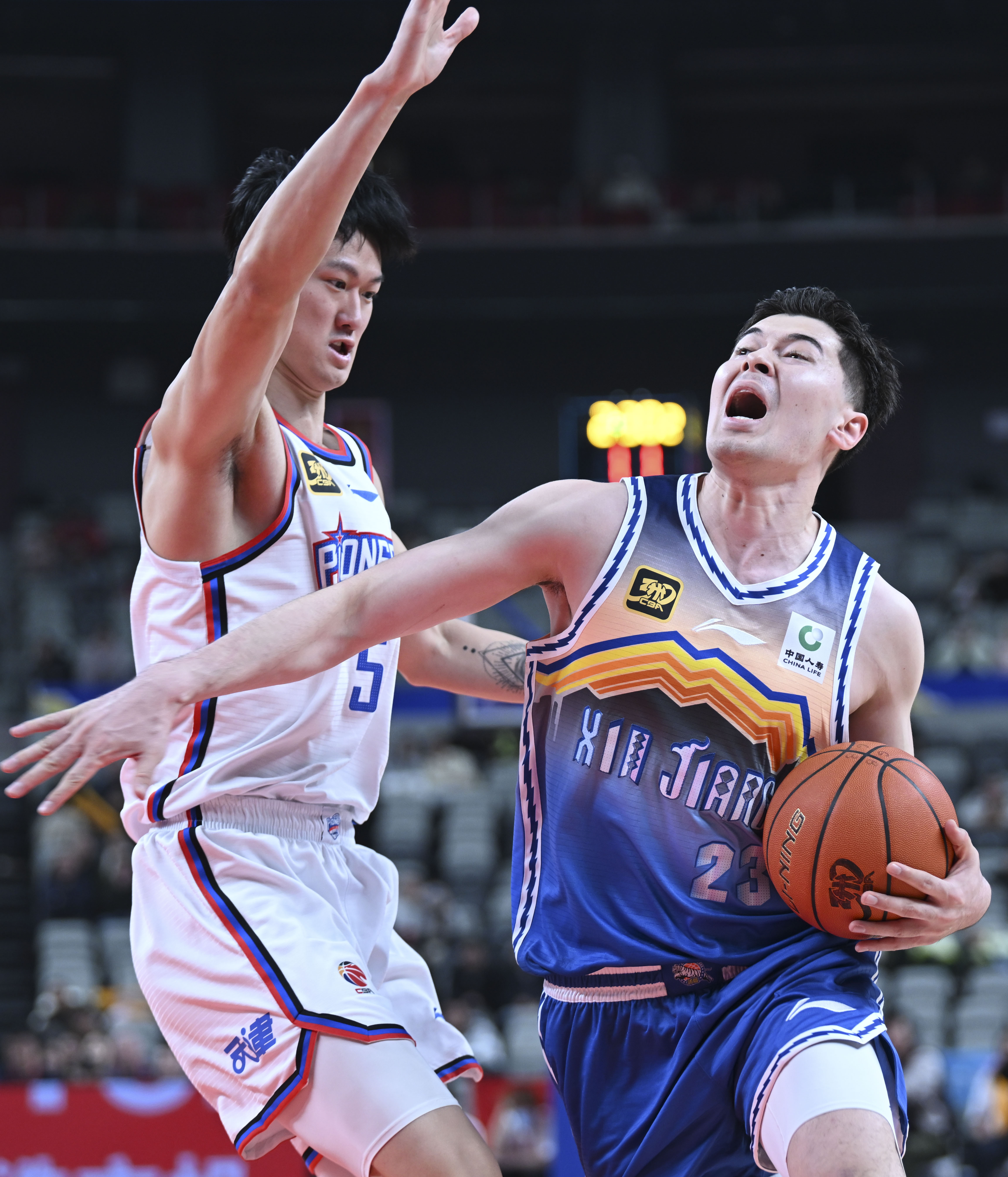 天津男篮在激烈比拼中获胜,晋级下一轮 天津男篮在激烈比拼中获胜,晋级下一轮