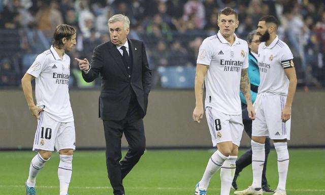 皇马中场引援未果,球队调整仍需时间的简单介绍 皇马中场引援未果,球队调整仍需时间的简单介绍