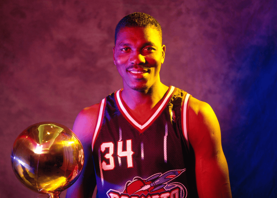 关于非洲新生代球星崭露头角，引领球队迈向辉煌的信息