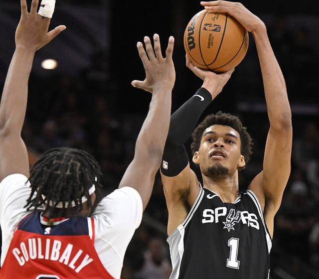 英国球员在国际篮球比赛中出色表现 英国球员在国际篮球比赛中出色表现