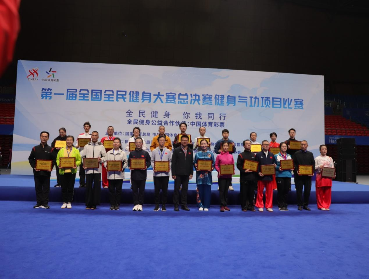 包含重庆队在比赛中取得优势,成功提升排名的词条 包含重庆队在比赛中取得优势,成功提升排名的词条