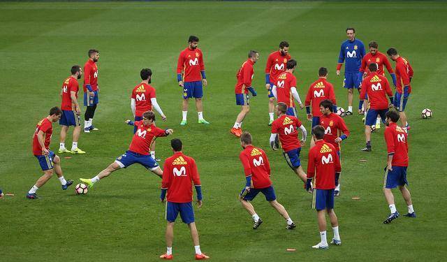 开云官网-包含巴勒斯坦客场逼平捷克，出线形势丝毫不减的词条