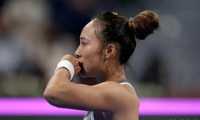 精彩比赛背后隐藏着球员的辛勤训练和付出 精彩比赛背后隐藏着球员的辛勤训练和付出