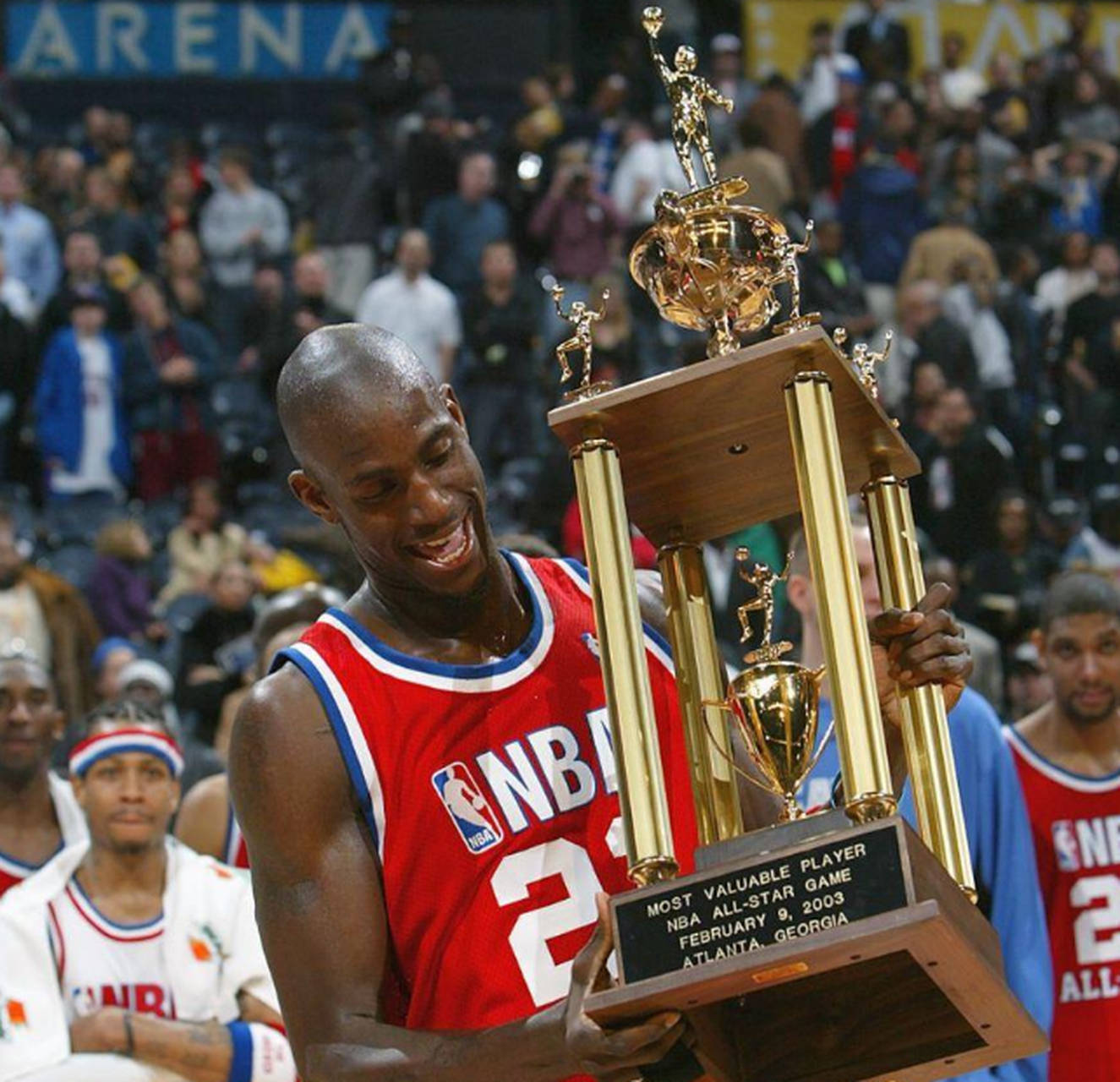 欧洲篮球明星集结比赛现场,全力备战 欧洲篮球明星集结比赛现场,全力备战