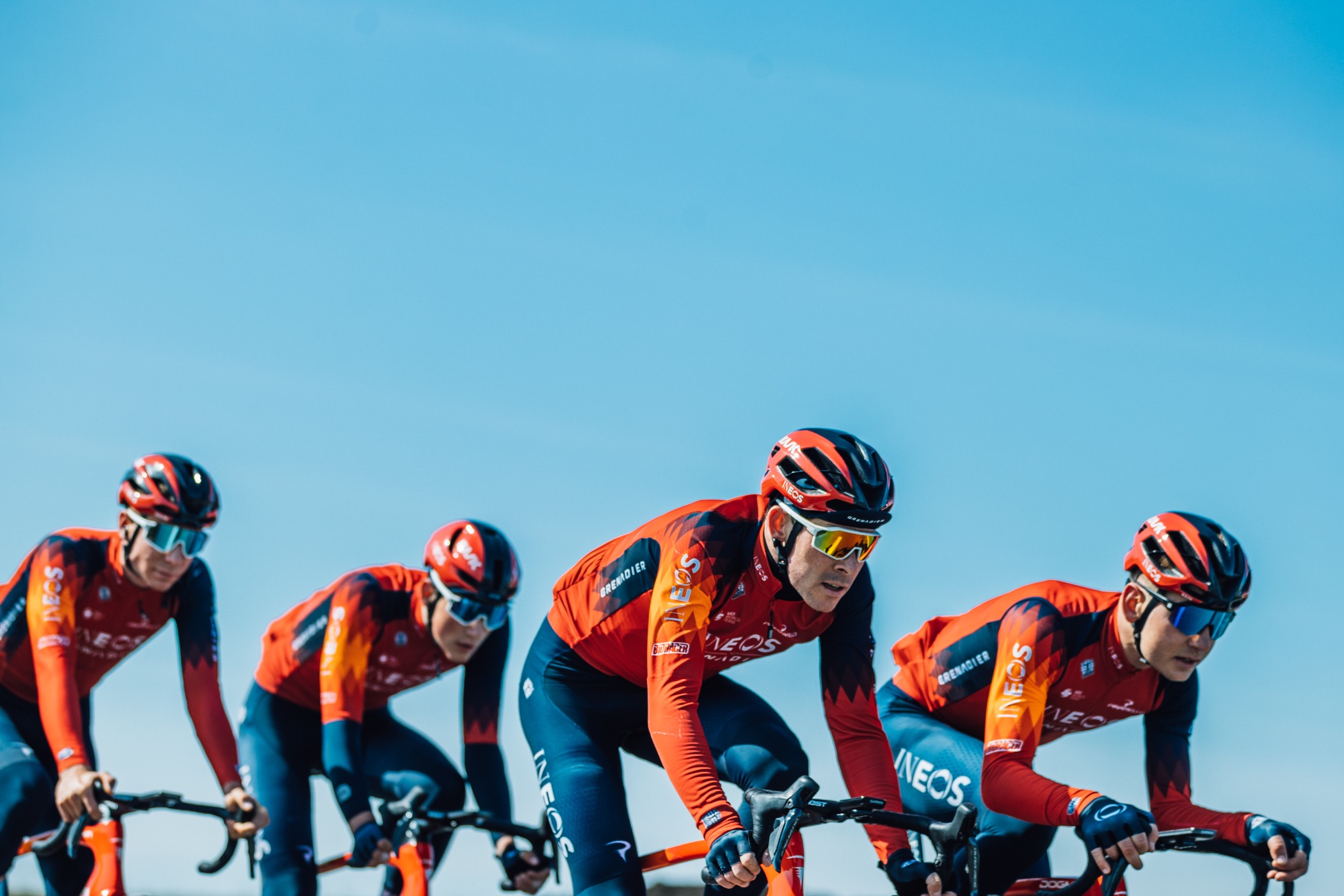 无畏强敌，豪情壮志备战赛场