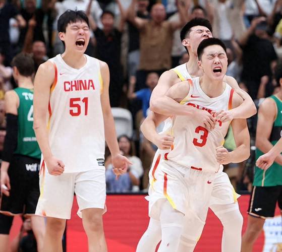 包含江苏男篮全力以赴,抗衡对手决胜局的词条 包含江苏男篮全力以赴,抗衡对手决胜局的词条