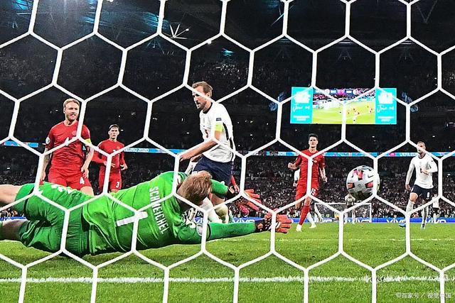 意大利球星在比赛中发挥出色 意大利球星在比赛中发挥出色