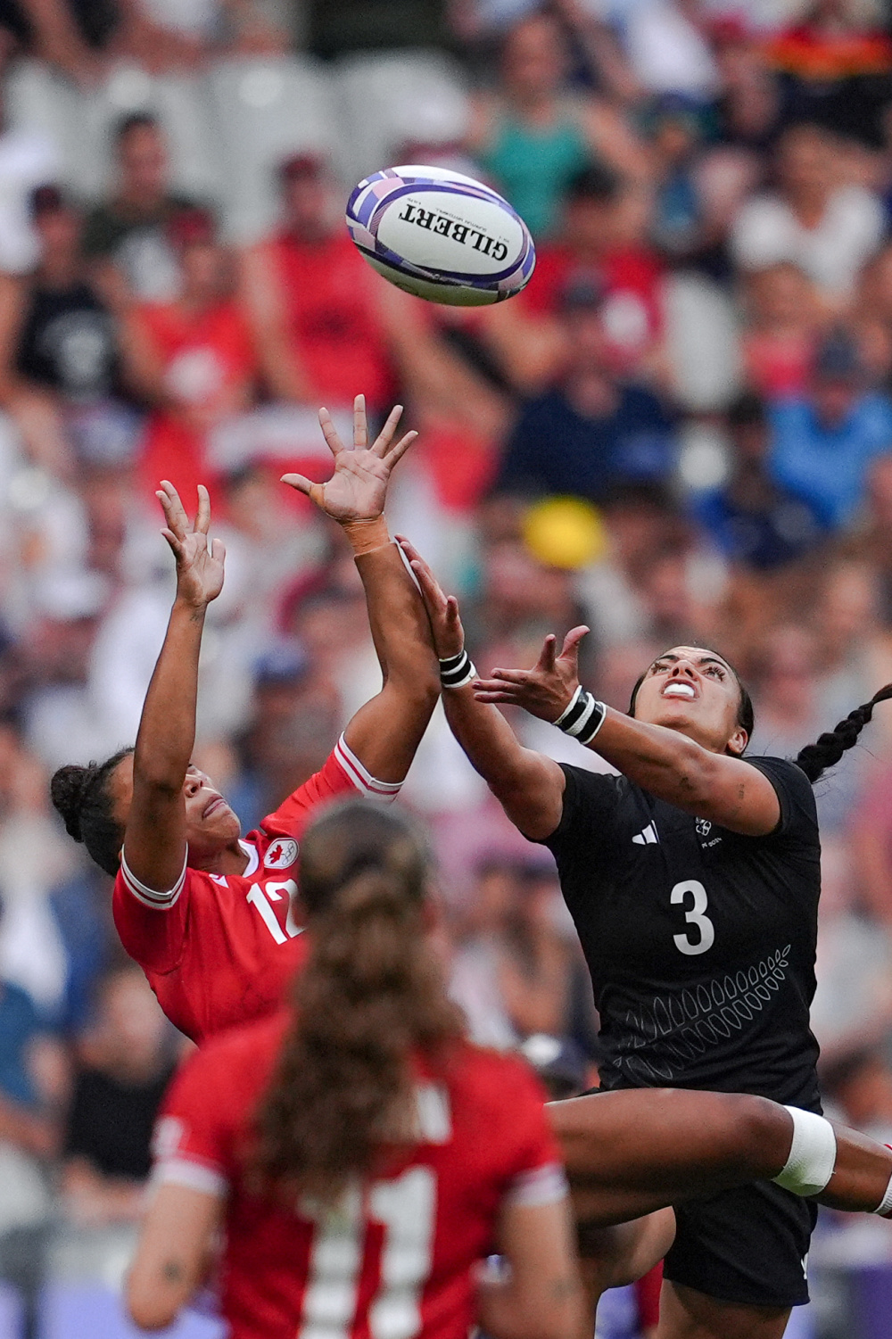 英式橄榄球比赛中摩洛哥队战胜对手 英式橄榄球比赛中摩洛哥队战胜对手