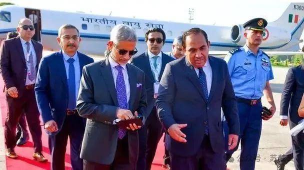 克什米尔女足实力脱颖而出,引尖叫的简单介绍 克什米尔女足实力脱颖而出,引尖叫的简单介绍