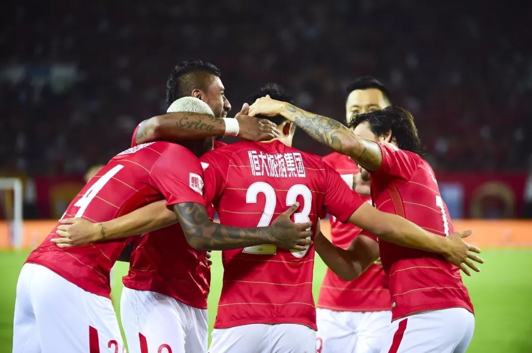 关于青岛黄海主场完胜重庆斯威,取得两连胜的信息 关于青岛黄海主场完胜重庆斯威,取得两连胜的信息