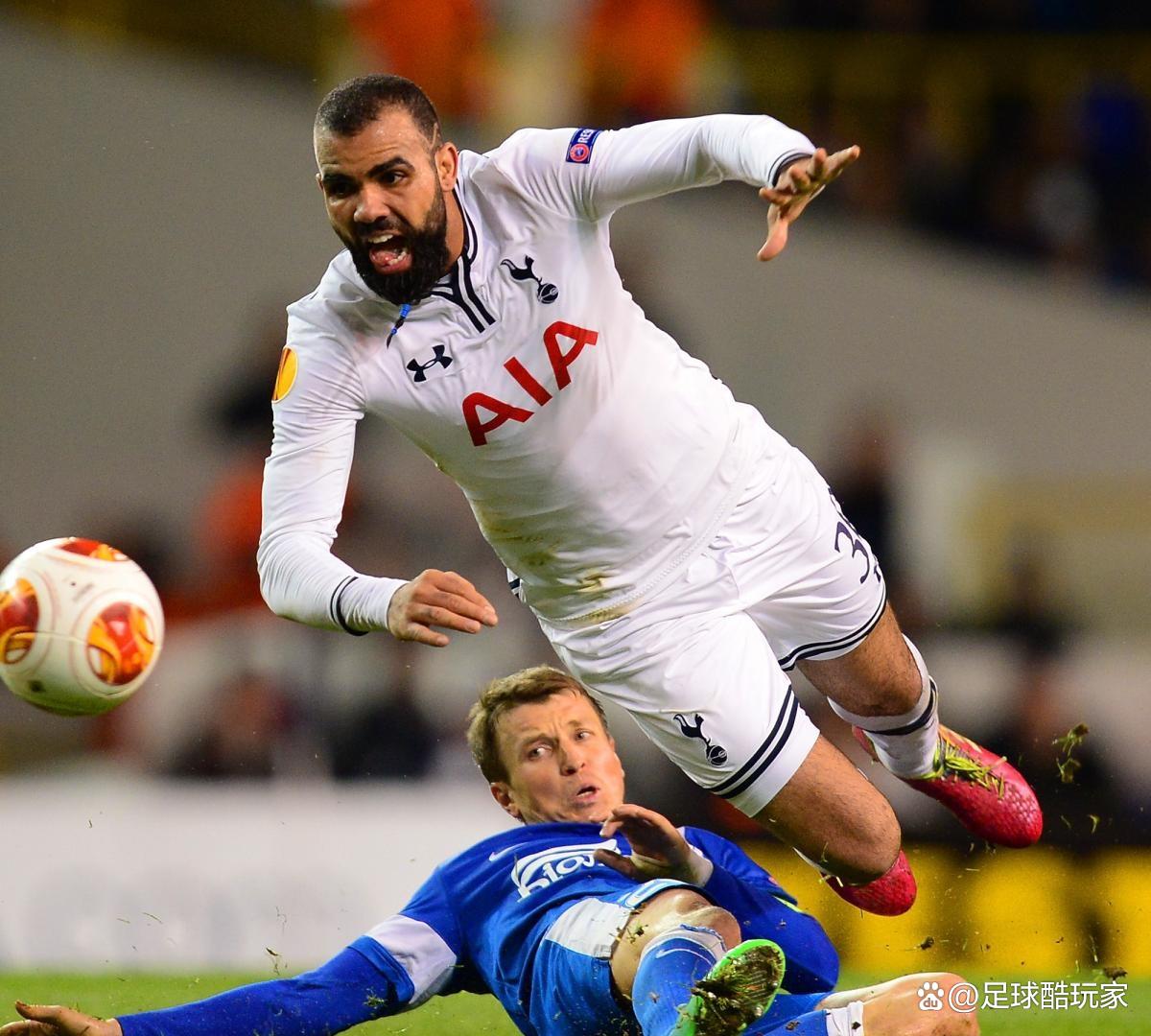 托特纳姆热刺胜出,继续保持领跑优势 托特纳姆热刺胜出,继续保持领跑优势