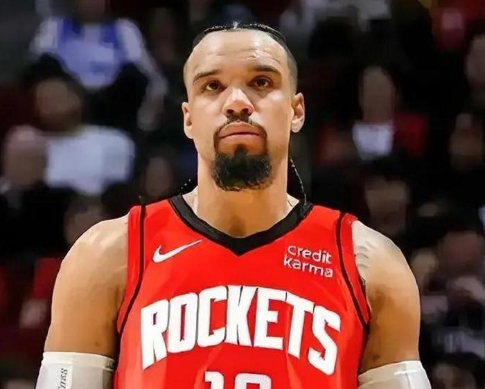 新季比赛热度飙升,球队战绩表现亮眼 新季比赛热度飙升,球队战绩表现亮眼