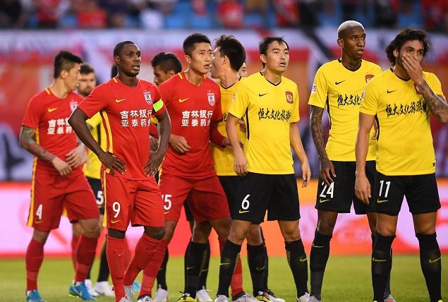 台湾光华不敌对手输球继续领跑