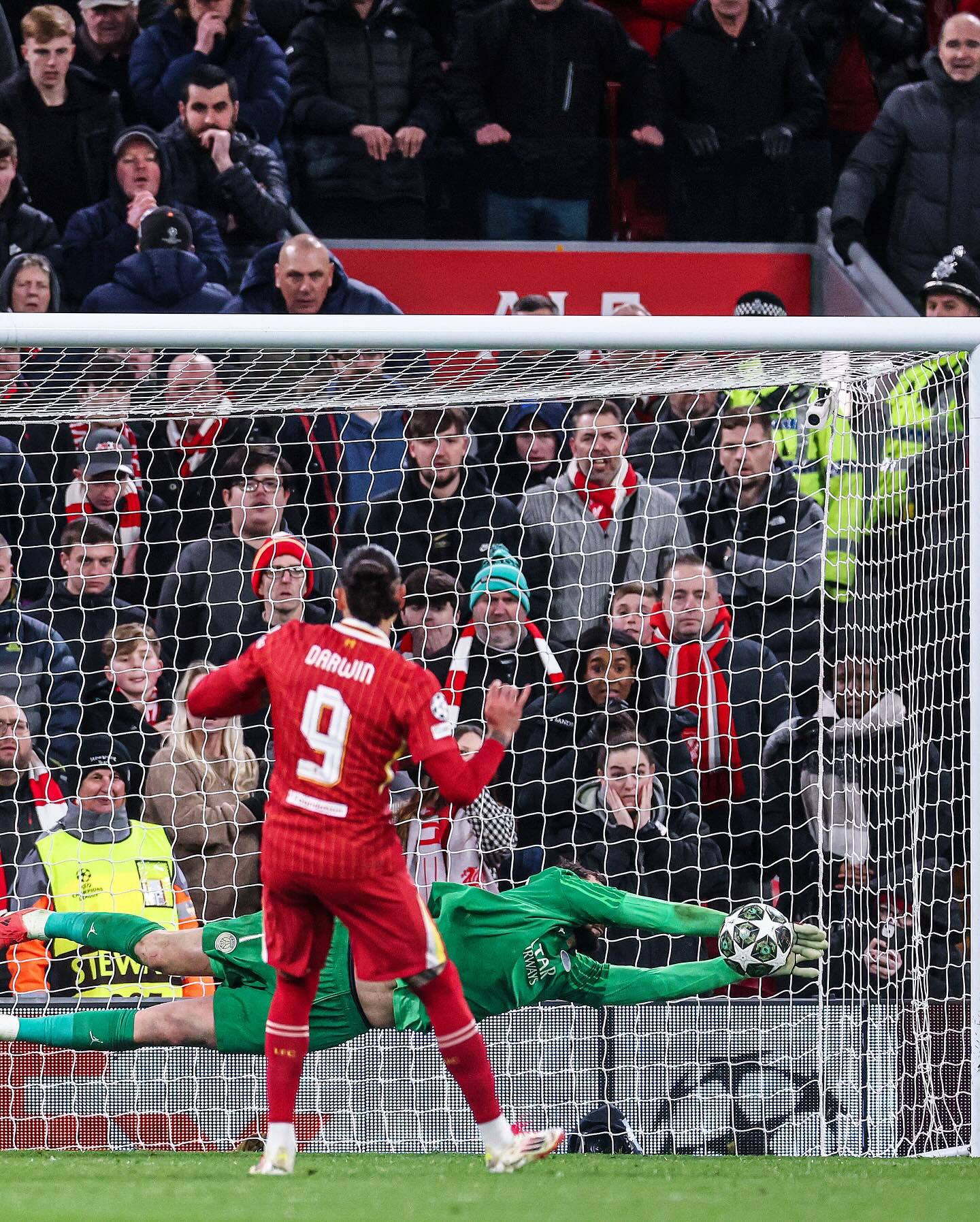 利物浦大比分落败,欧冠前景渺茫 利物浦大比分落败,欧冠前景渺茫