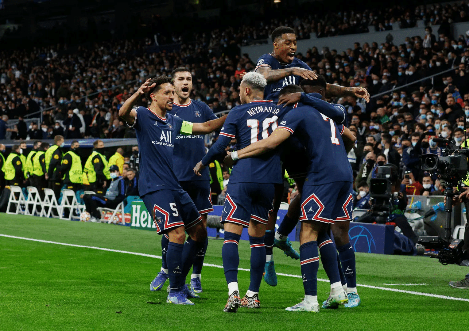 巴黎圣日耳曼球员的士气高涨 巴黎圣日耳曼球员的士气高涨