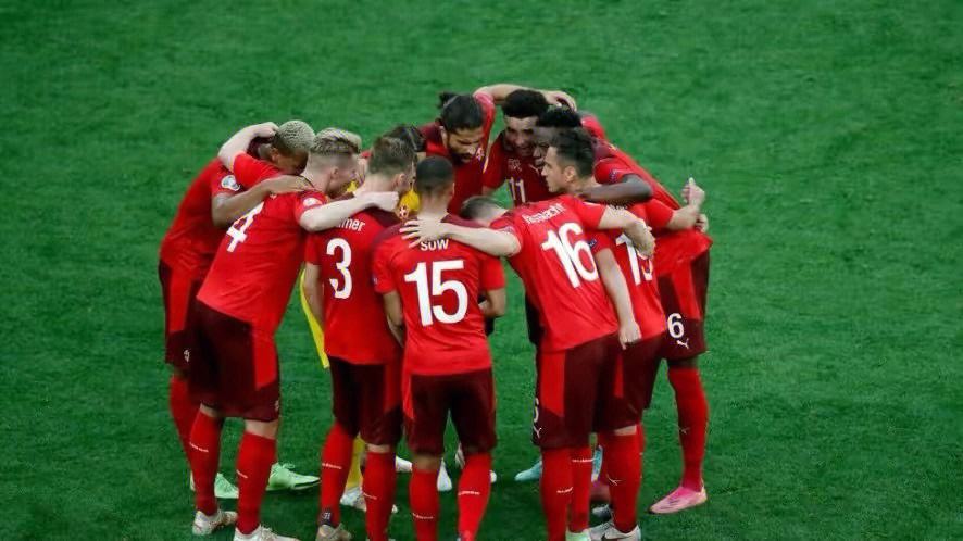 瑞士队表现出色,团体赛首获金牌 瑞士队表现出色,团体赛首获金牌