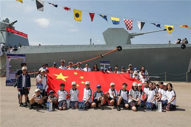 休利奇城客场告捷,冲击欧冠门票不敢妄动 休利奇城客场告捷,冲击欧冠门票不敢妄动