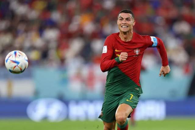 葡萄牙豪取八连胜，轻松淘汰冰岛晋级决赛！