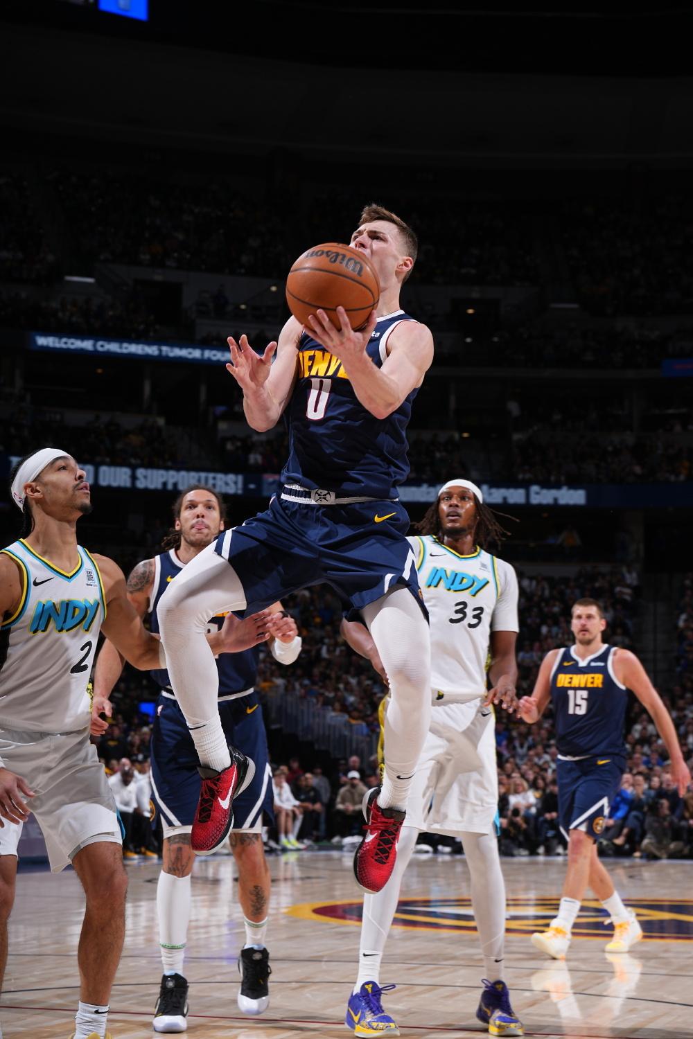 开云下载-包含勇士客场险胜掘金，迎来三连胜势头的词条