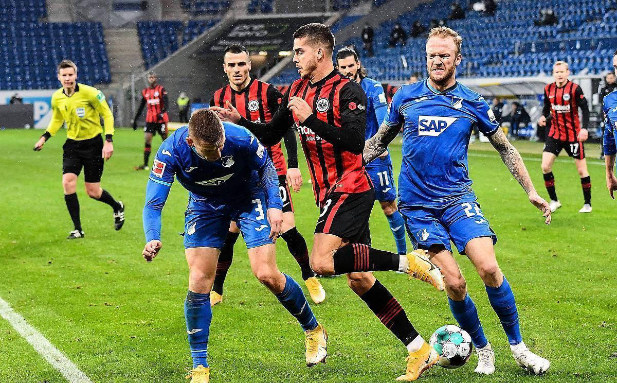 开云体育app-法兰克福赢球在望，美因茨遇阻难以突围