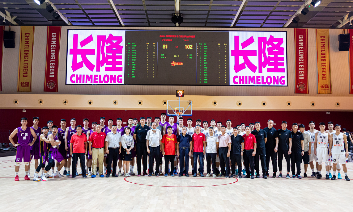 教练团队积极备战,力争晋级下一轮 教练团队积极备战,力争晋级下一轮