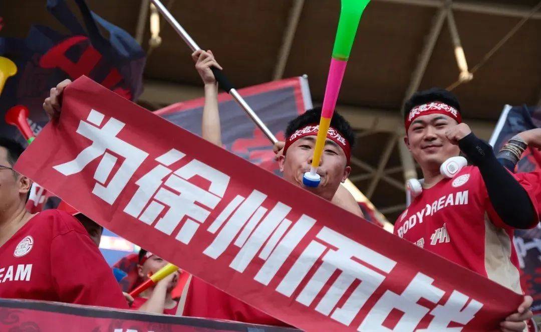 南通队积极备战,为胜利而拼尽全力 南通队积极备战,为胜利而拼尽全力