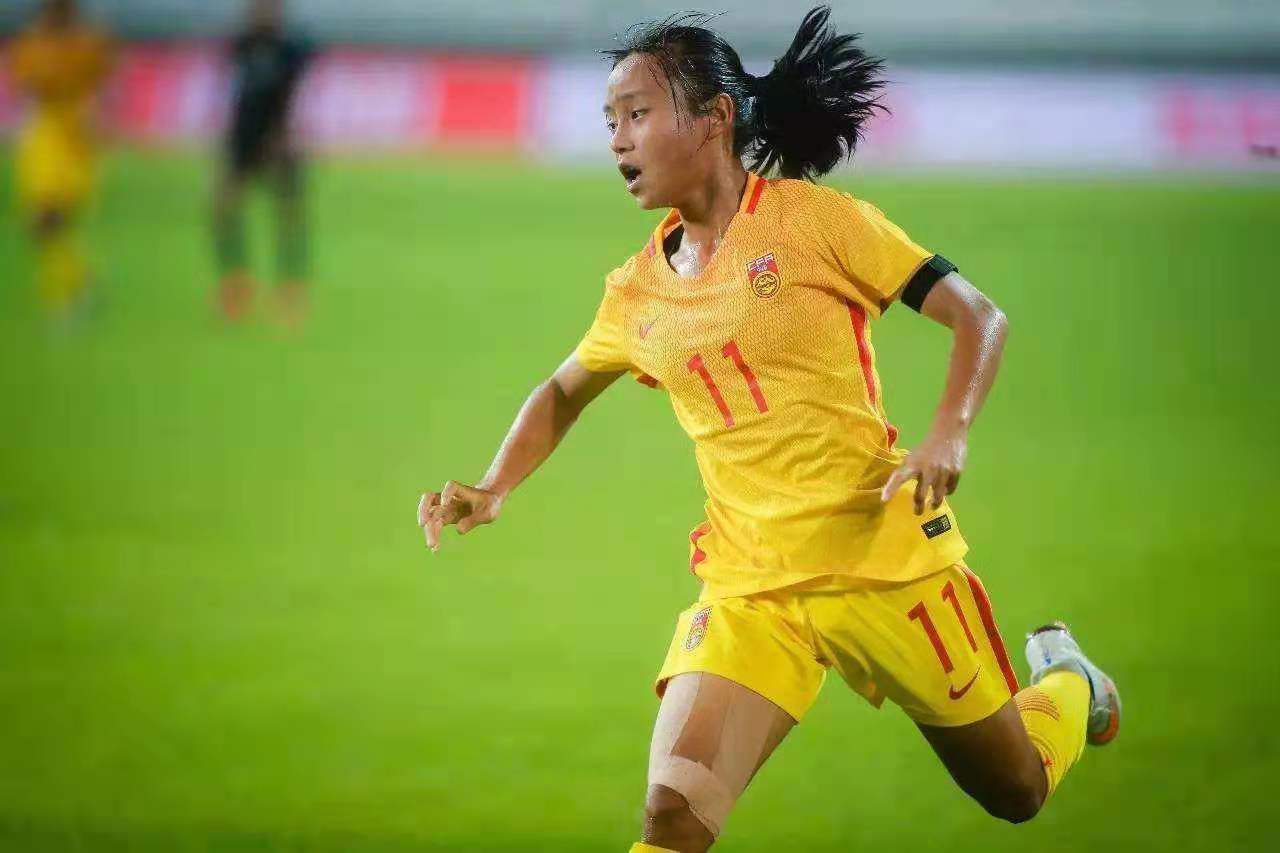 包含中国女足再度登顶,夺取胜利领跑者的词条 包含中国女足再度登顶,夺取胜利领跑者的词条