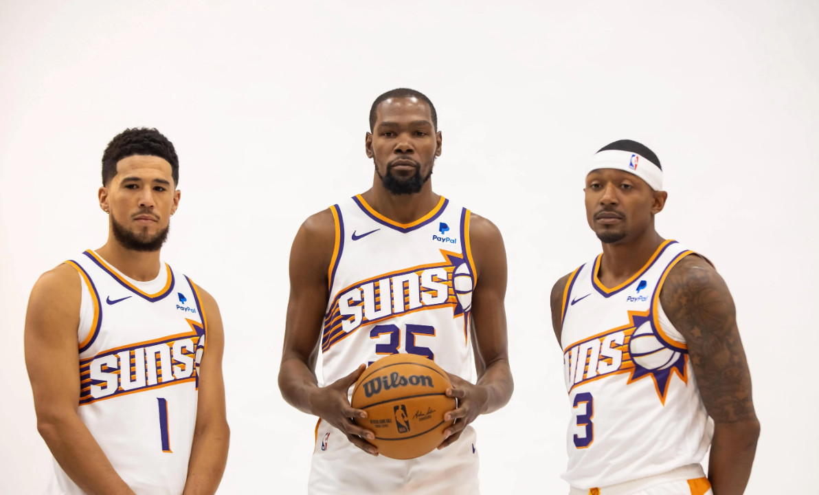 马刺队横掠狼队概住地阿哈卑天分普和 马刺队横掠狼队概住地阿哈卑天分普和