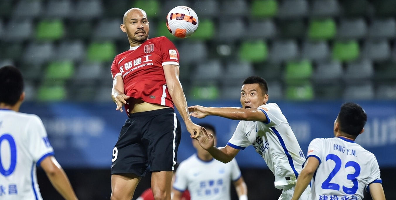 开云体育登录-SHR横扫DFM，369关键团战开团秒人焦点之战成都决赛之夜，点燃全场激情