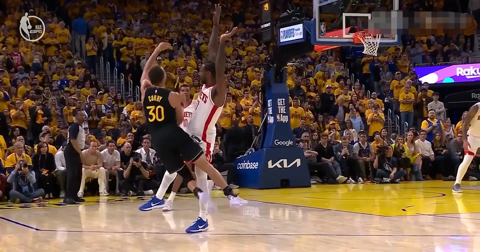 勇士主场惨遭雄鹿逆转,库里表现低迷 勇士主场惨遭雄鹿逆转,库里表现低迷