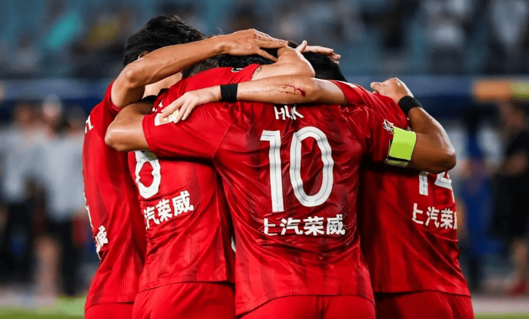 国内球队在足球赛事中崭露头角 国内球队在足球赛事中崭露头角